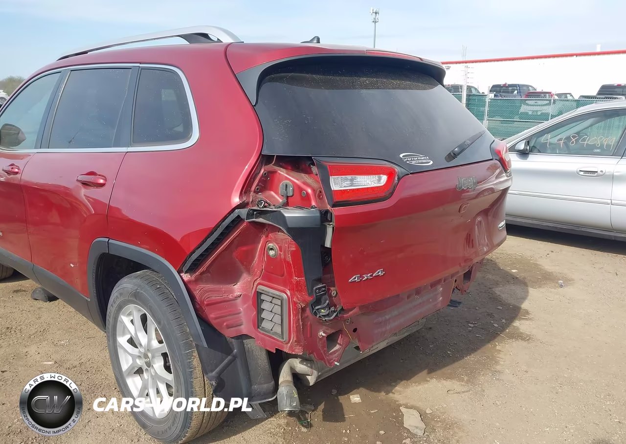 2016 Jeep Cherokee Latitude VIN:1C4PJMCB8GW147707 - 6