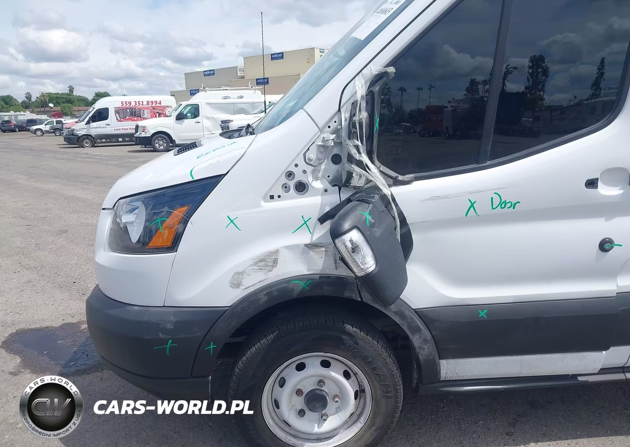 2019 Ford Transit-150 VIN:1FTYE2CM0KKB61776 - 6