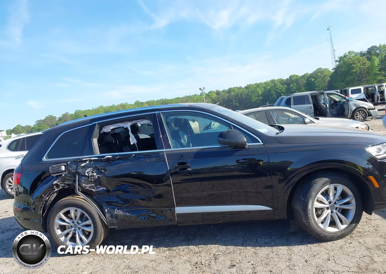 2017 Audi Q7 2.0T Premium VIN:WA1AHAF7XHD048062 - 13