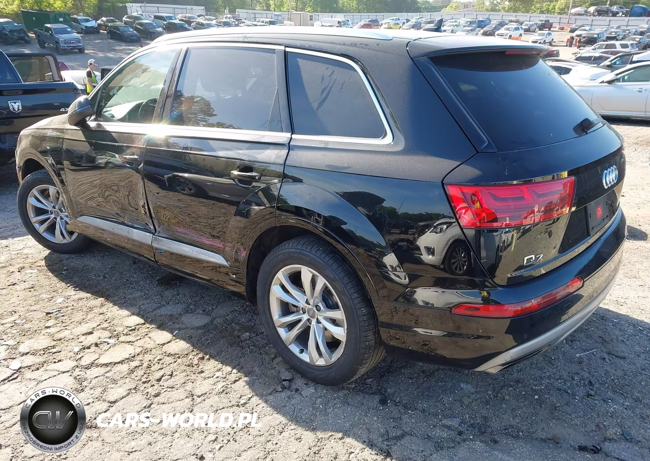 2017 Audi Q7 2.0T Premium VIN:WA1AHAF7XHD048062 - 3