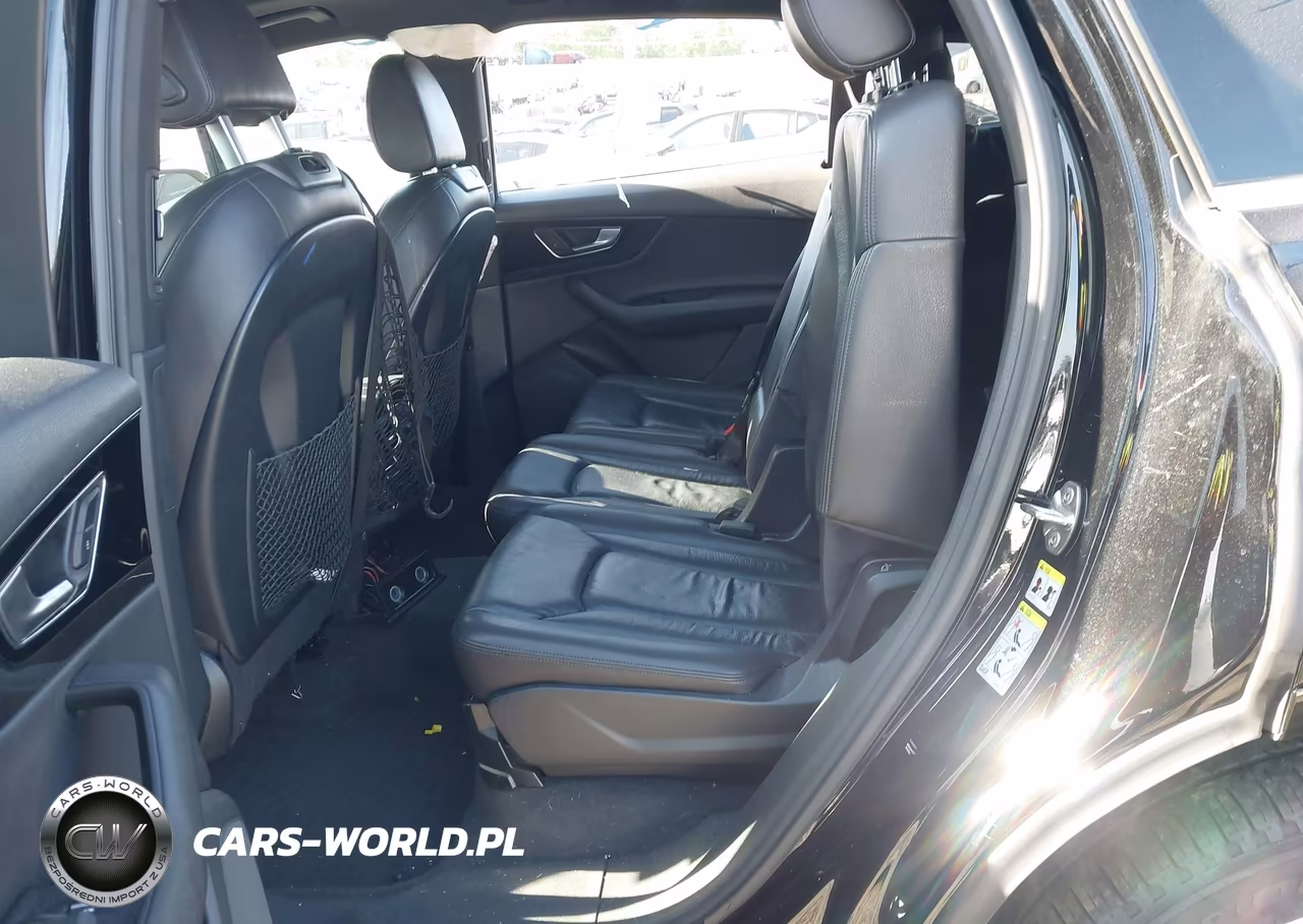 2017 Audi Q7 2.0T Premium VIN:WA1AHAF7XHD048062 - 8