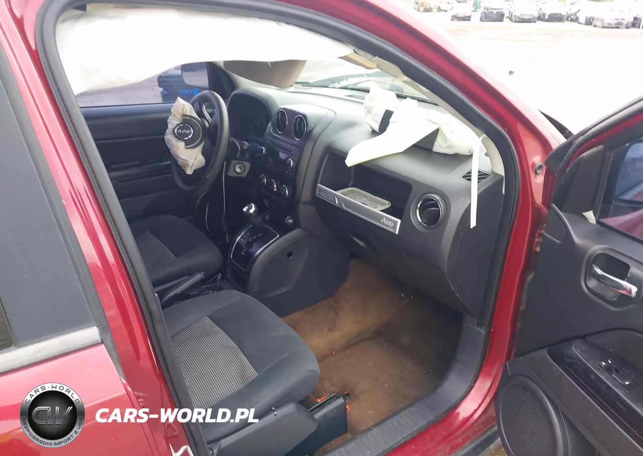 2014 Jeep Compass Sport VIN:1C4NJCBA7ED504958 - 5
