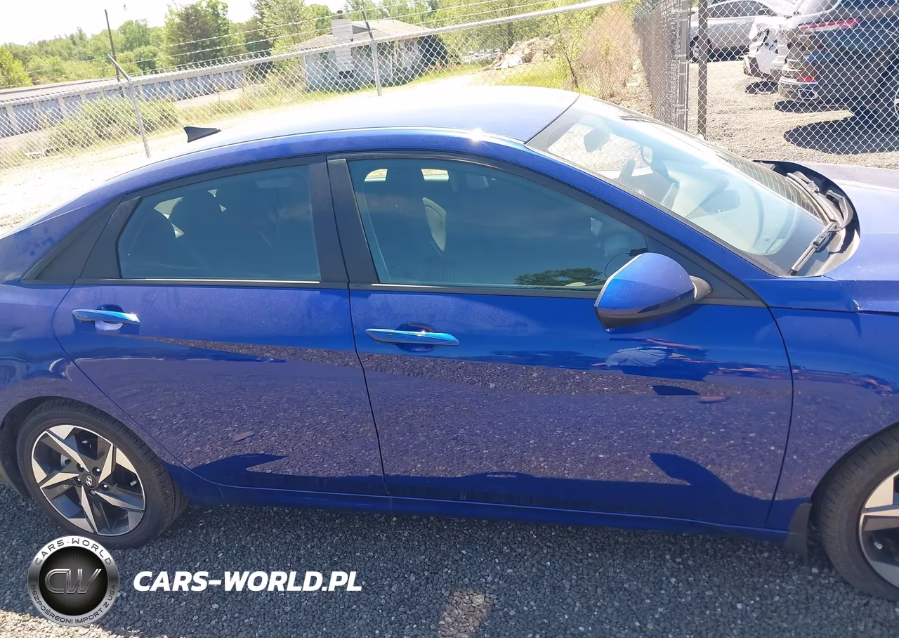 2023 Hyundai Elantra Sel VIN:5NPLS4AG3PH103002 - 13