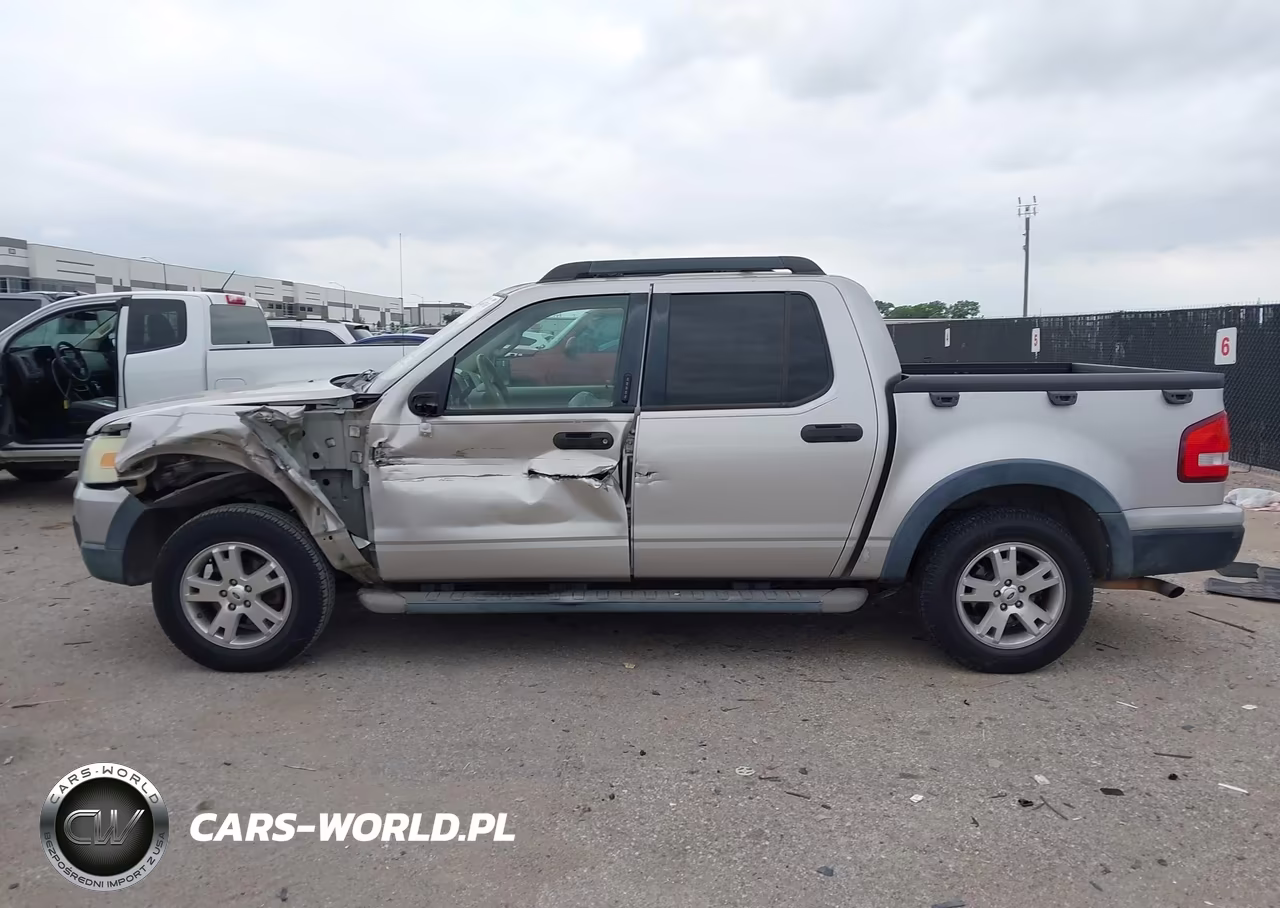 2007 Ford Explorer Sport Trac Xlt VIN:1FMEU31KX7UA00601 - 14