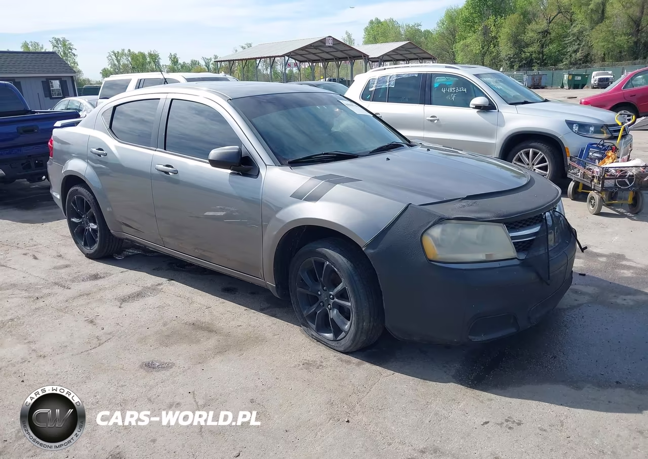2012 Dodge Avenger R-T