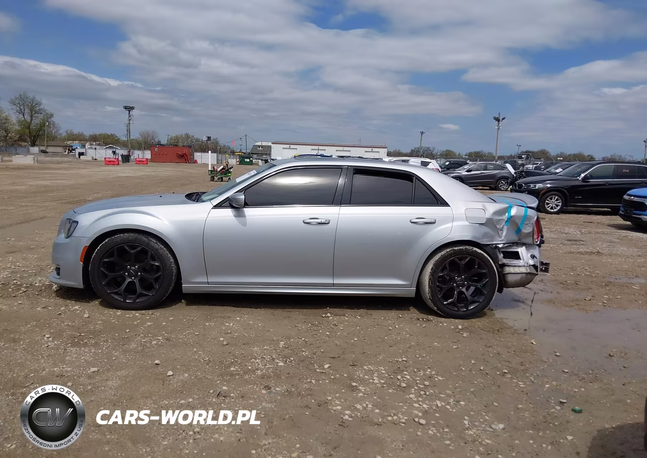 2020 Chrysler 300 300S VIN:2C3CCABT5LH180792 - 15