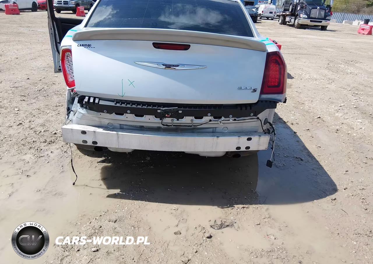 2020 Chrysler 300 300S VIN:2C3CCABT5LH180792 - 6