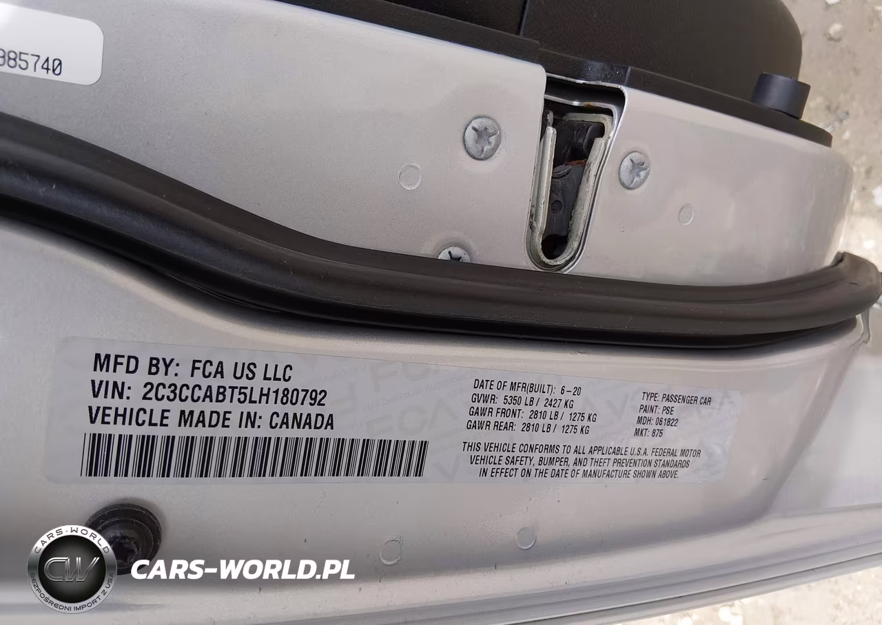 2020 Chrysler 300 300S VIN:2C3CCABT5LH180792 - 9