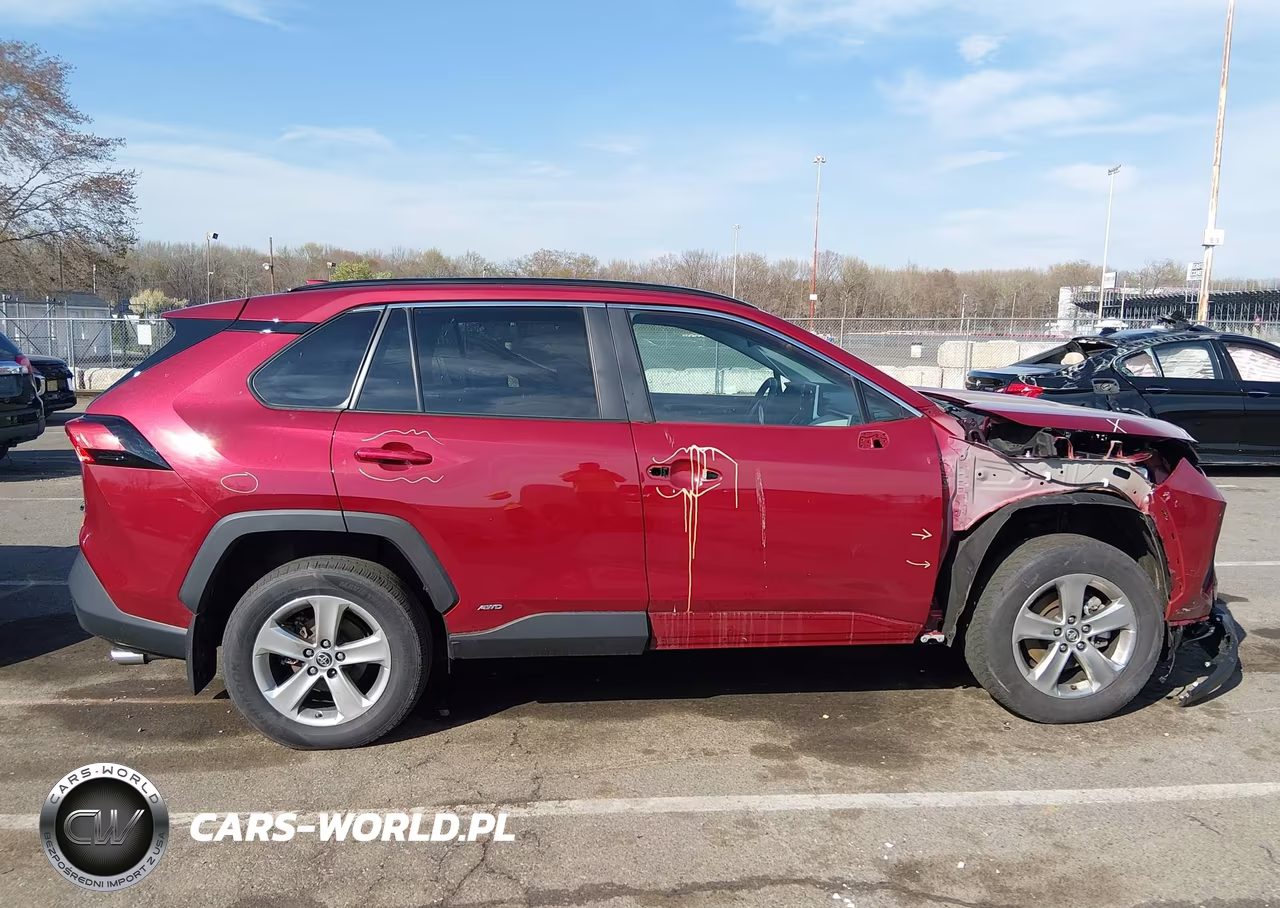 2025 Toyota Rav4 Hybrid Xle VIN:2T3RWRFV6SW259569 - 13