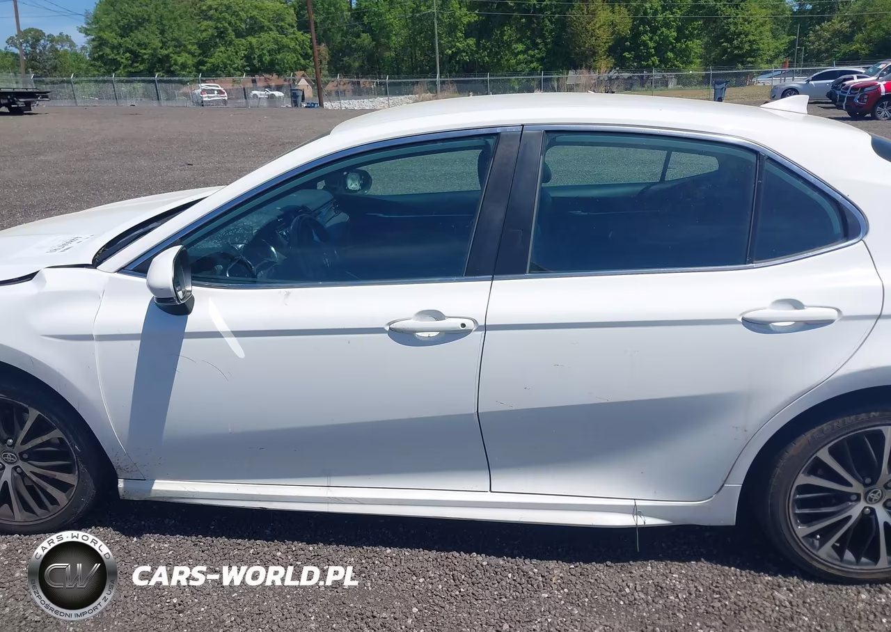 2020 Toyota Camry Se VIN:4T1G11AK7LU948275 - 13
