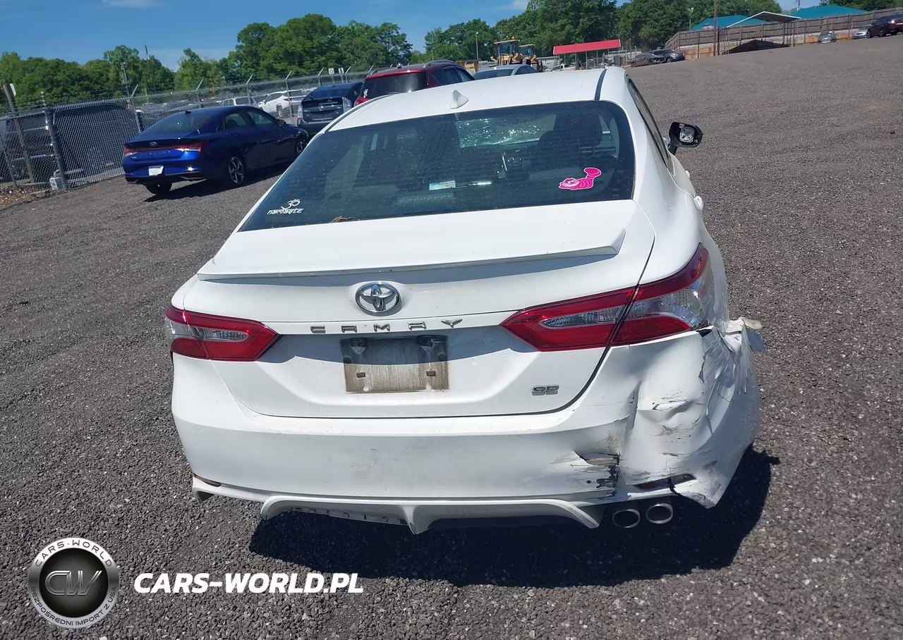 2020 Toyota Camry Se VIN:4T1G11AK7LU948275 - 15