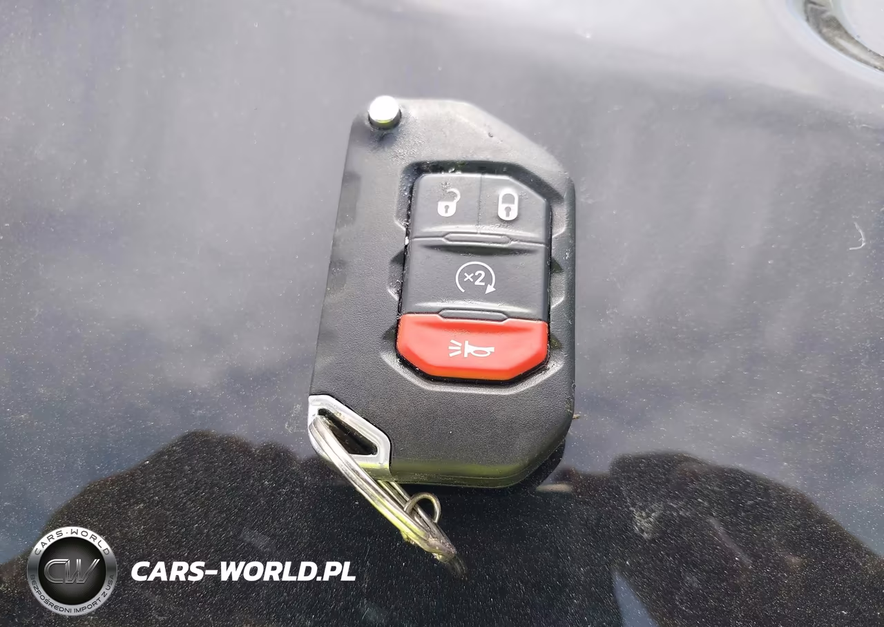 2021 Jeep Wrangler Unlimited Sahara 4X4 VIN:1C4HJXEG8MW603800 - 11