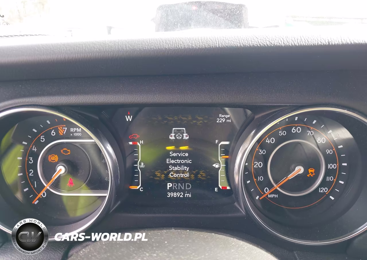 2021 Jeep Wrangler Unlimited Sahara 4X4 VIN:1C4HJXEG8MW603800 - 7