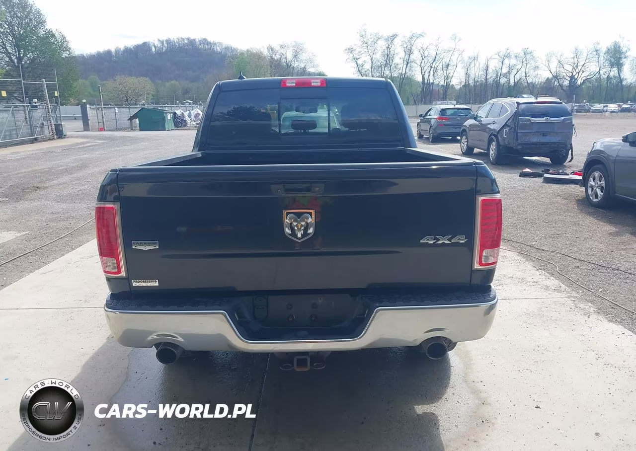 2016 Ram 1500 Laramie VIN:1C6RR7NT0GS392315 - 16