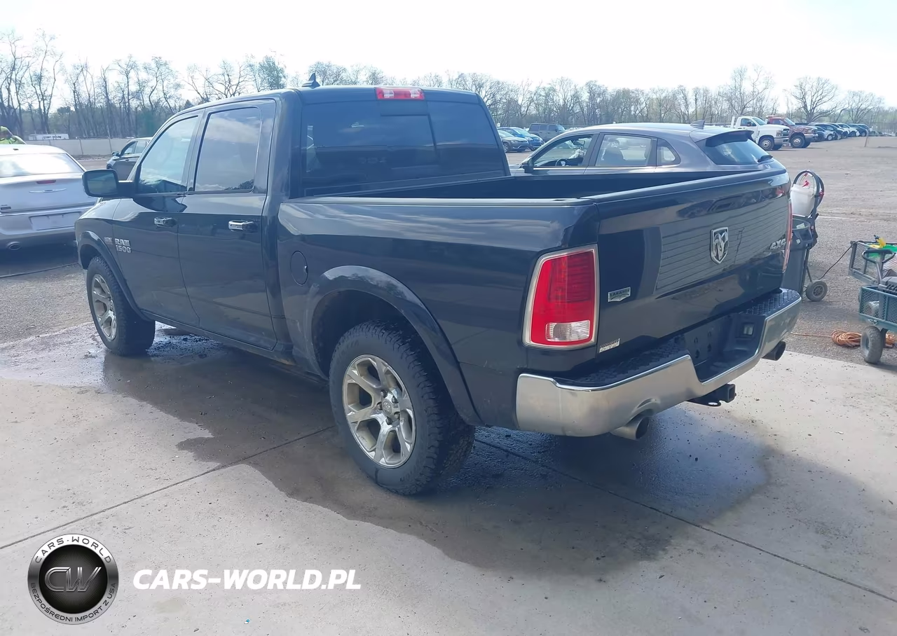 2016 Ram 1500 Laramie VIN:1C6RR7NT0GS392315 - 3