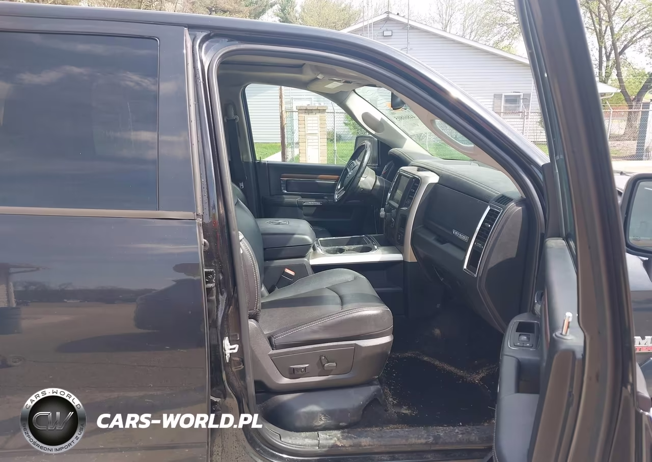 2016 Ram 1500 Laramie VIN:1C6RR7NT0GS392315 - 5