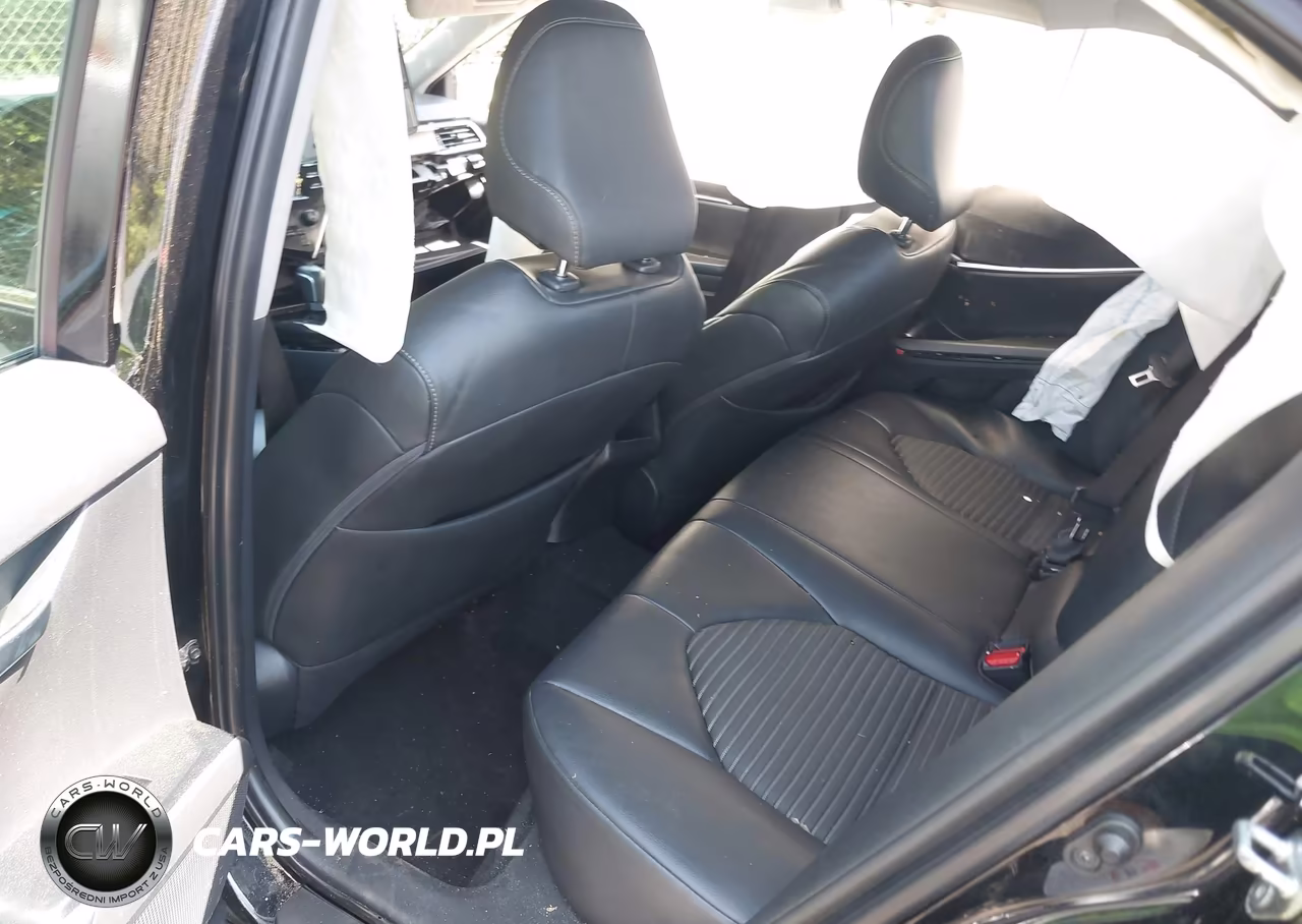 2018 Toyota Camry Se VIN:4T1B11HK0JU605658 - 8