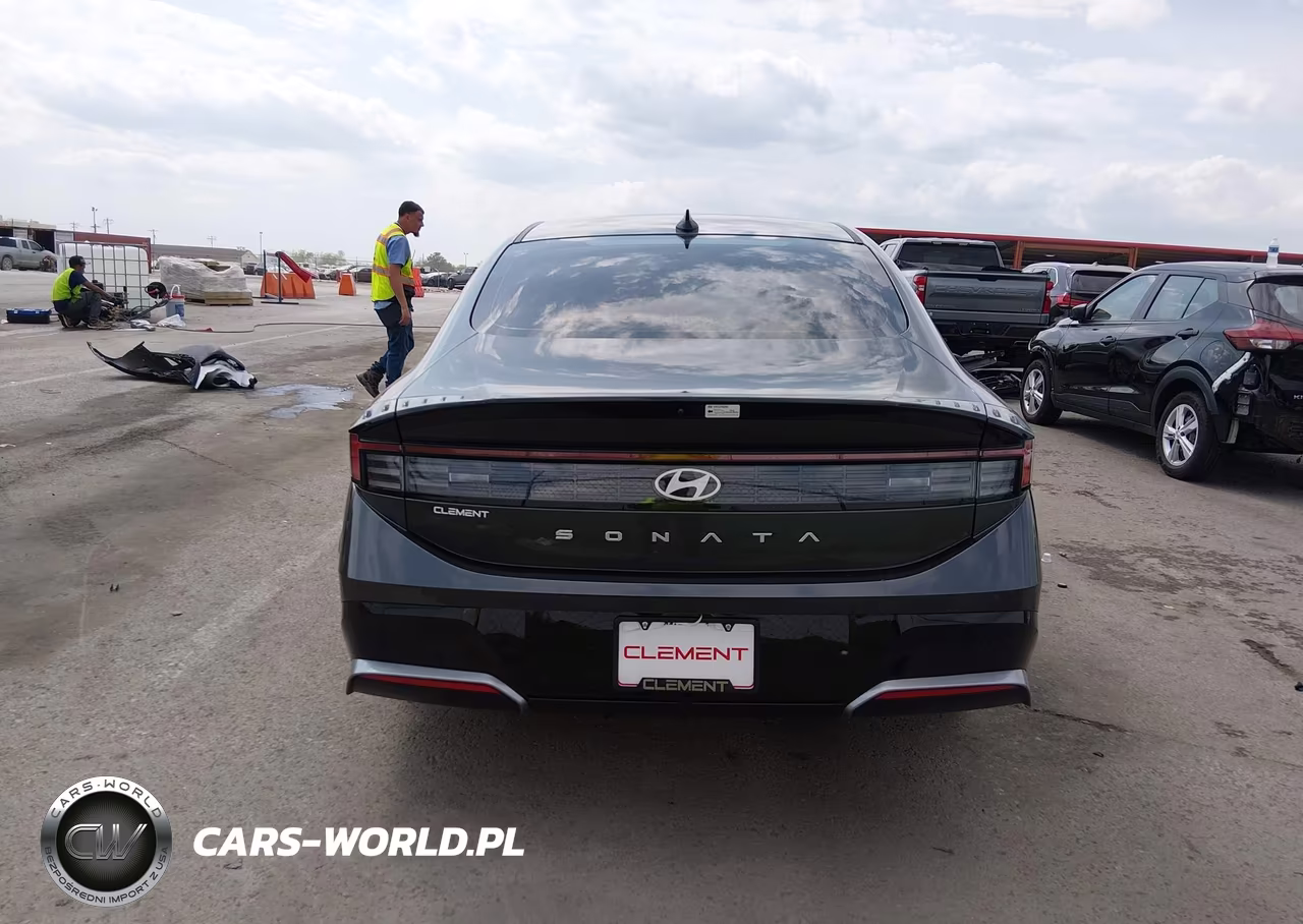 2025 Hyundai Sonata Sel VIN:KMHL64JA4SA449023 - 16