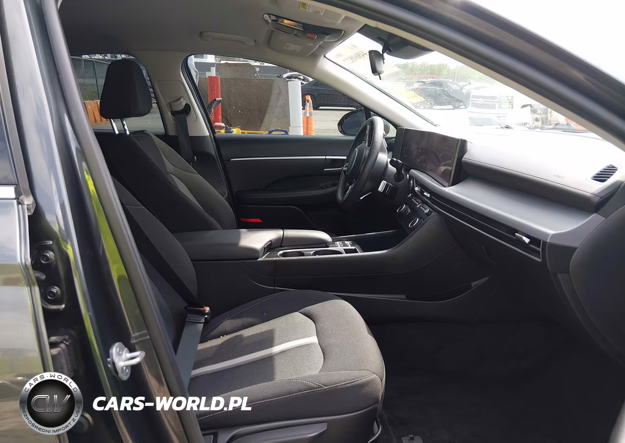 2025 Hyundai Sonata Sel VIN:KMHL64JA4SA449023 - 5