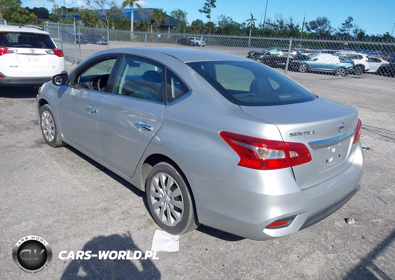2019 Nissan Sentra S VIN:3N1AB7AP3KY226595 - 3
