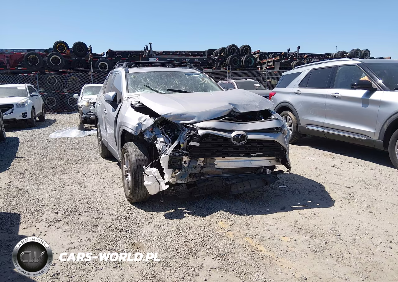 2024 Toyota Rav4 Xle – zdjęcie 1 z 17