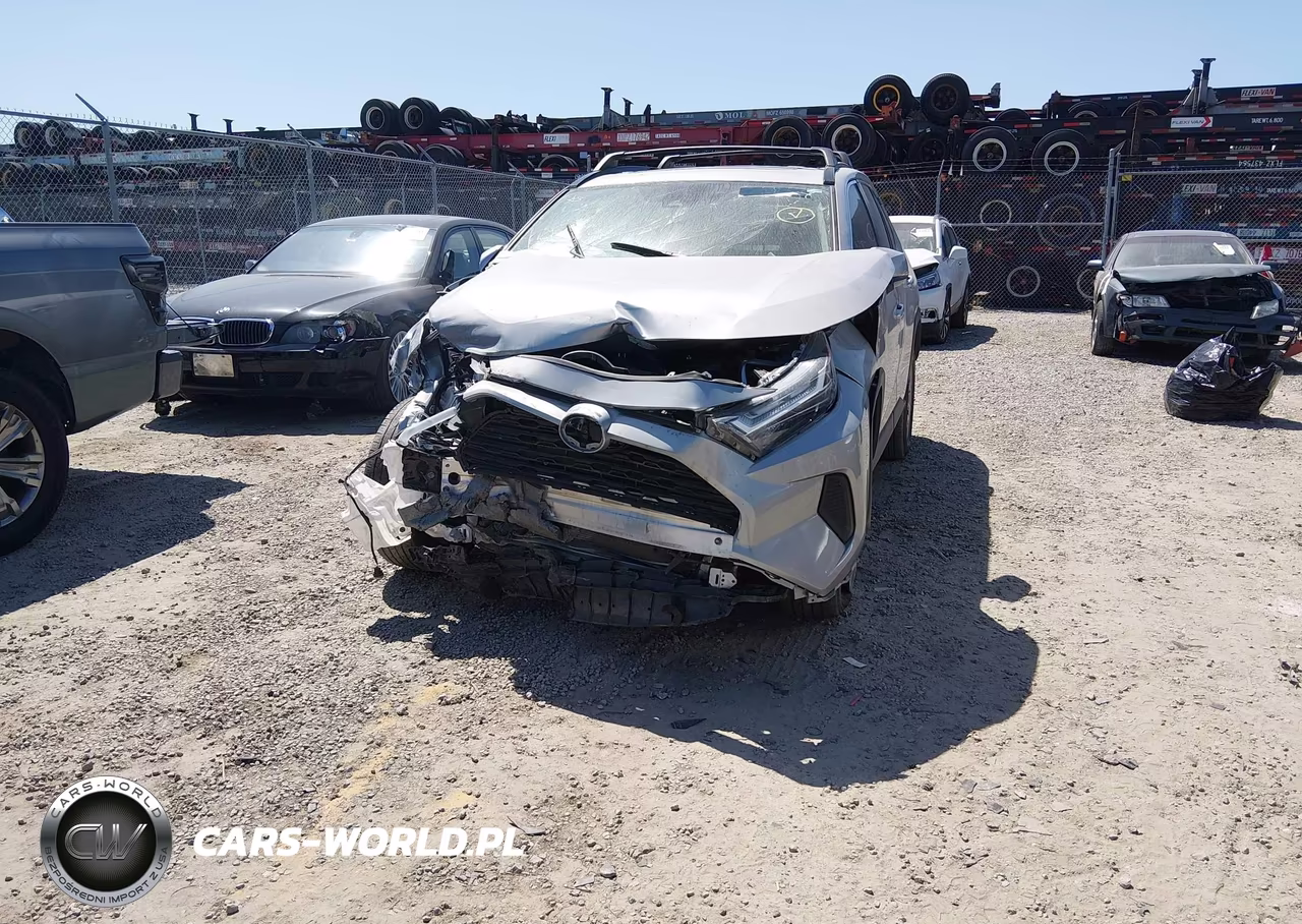 2024 Toyota Rav4 Xle VIN:2T3W1RFV3RW346986 - 2