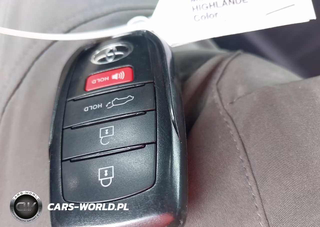 2025 Toyota Grand Highlander Platinum VIN:5TDAAAB59SS098476 - 11