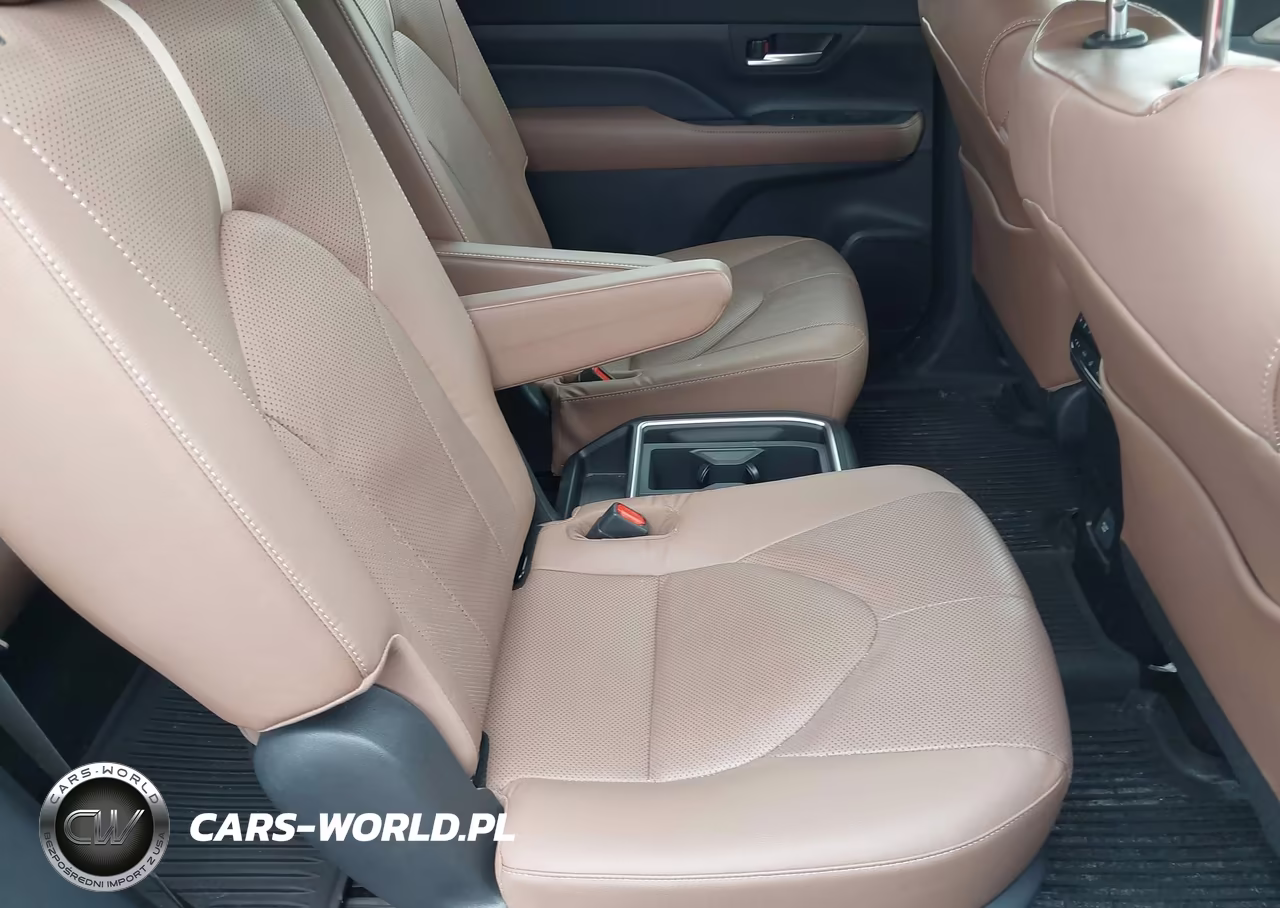 2025 Toyota Grand Highlander Platinum VIN:5TDAAAB59SS098476 - 8