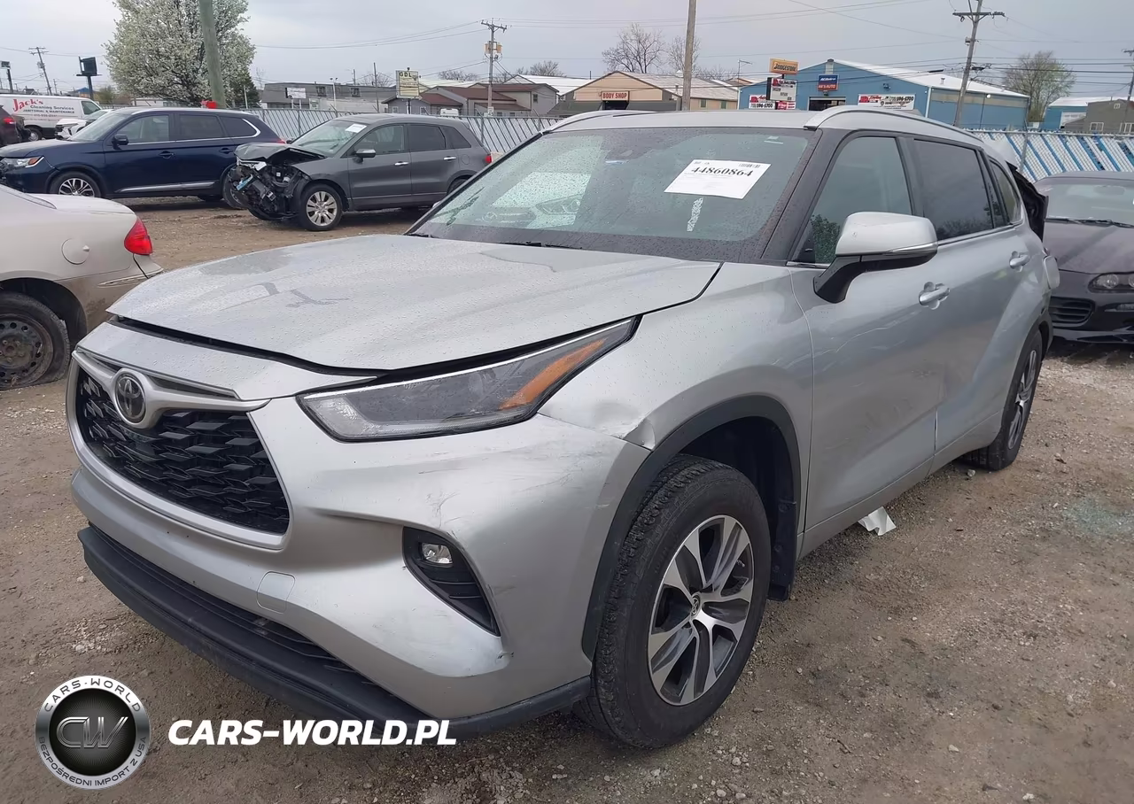 2021 Toyota Highlander Xle VIN:5TDGZRBHXMS555133 - 2