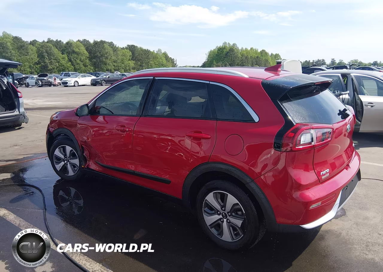 2018 Kia Niro Lx VIN:KNDCB3LC1J5117413 - 3