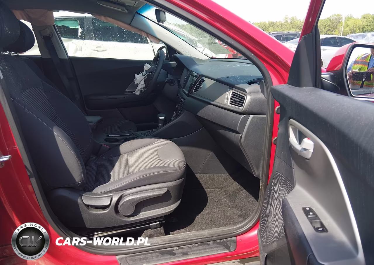 2018 Kia Niro Lx VIN:KNDCB3LC1J5117413 - 5
