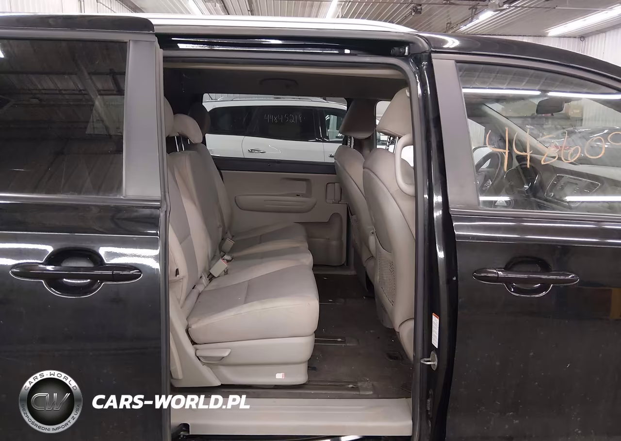 2016 Kia Sedona Lx VIN:KNDMB5C11G6178424 - 8