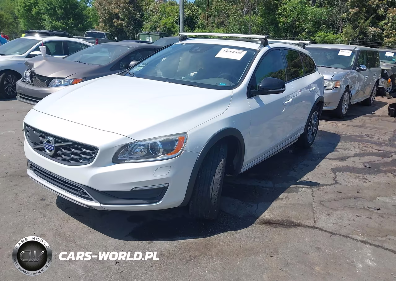 2017 Volvo V60 Cross Country T5 Platinum VIN:YV440MWM9H1036453 - 2