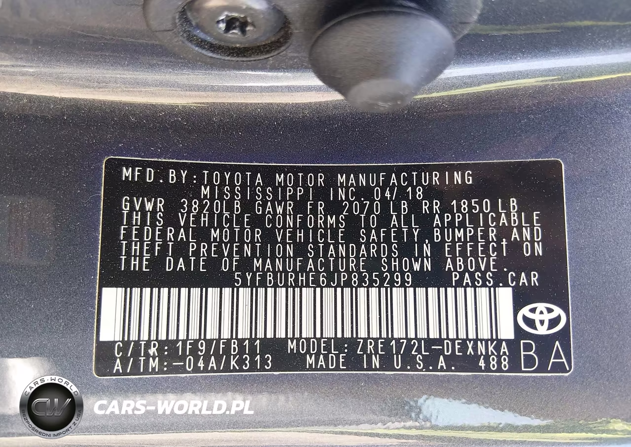 2018 Toyota Corolla Le VIN:5YFBURHE6JP835299 - 9