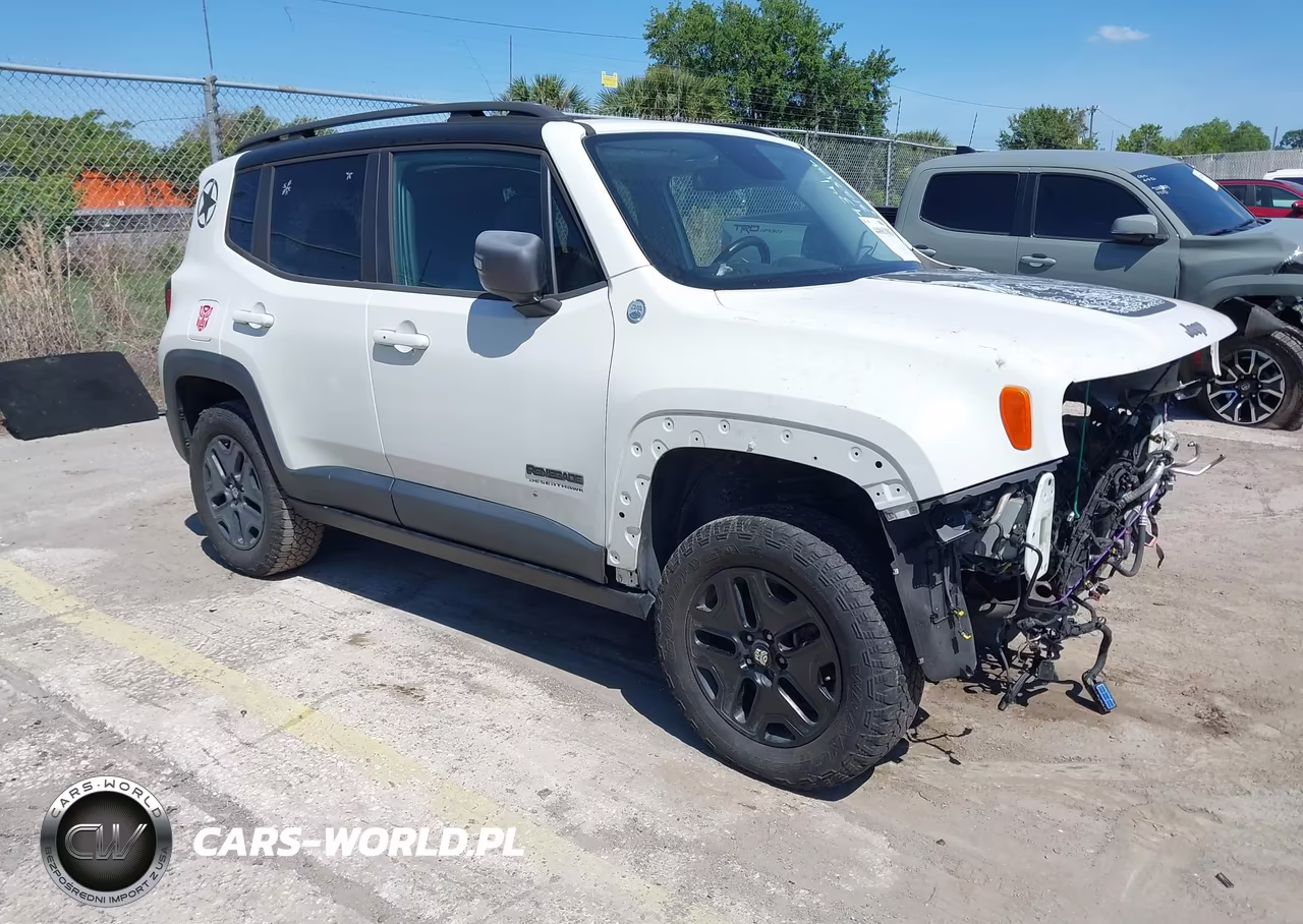 2017 Jeep Renegade Deserthawk 4X4