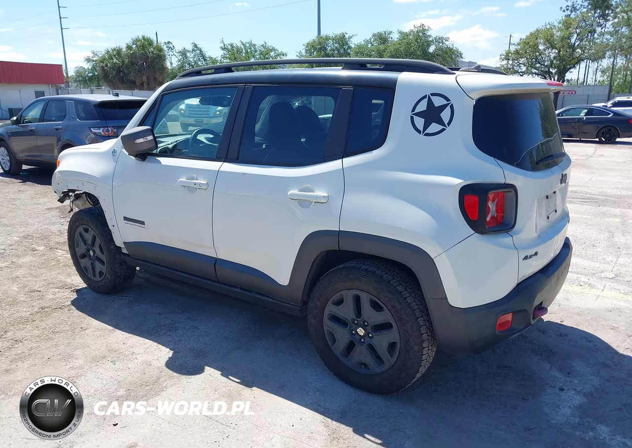 2017 Jeep Renegade Deserthawk 4X4 VIN:ZACCJBCB1HPE89341 - 3