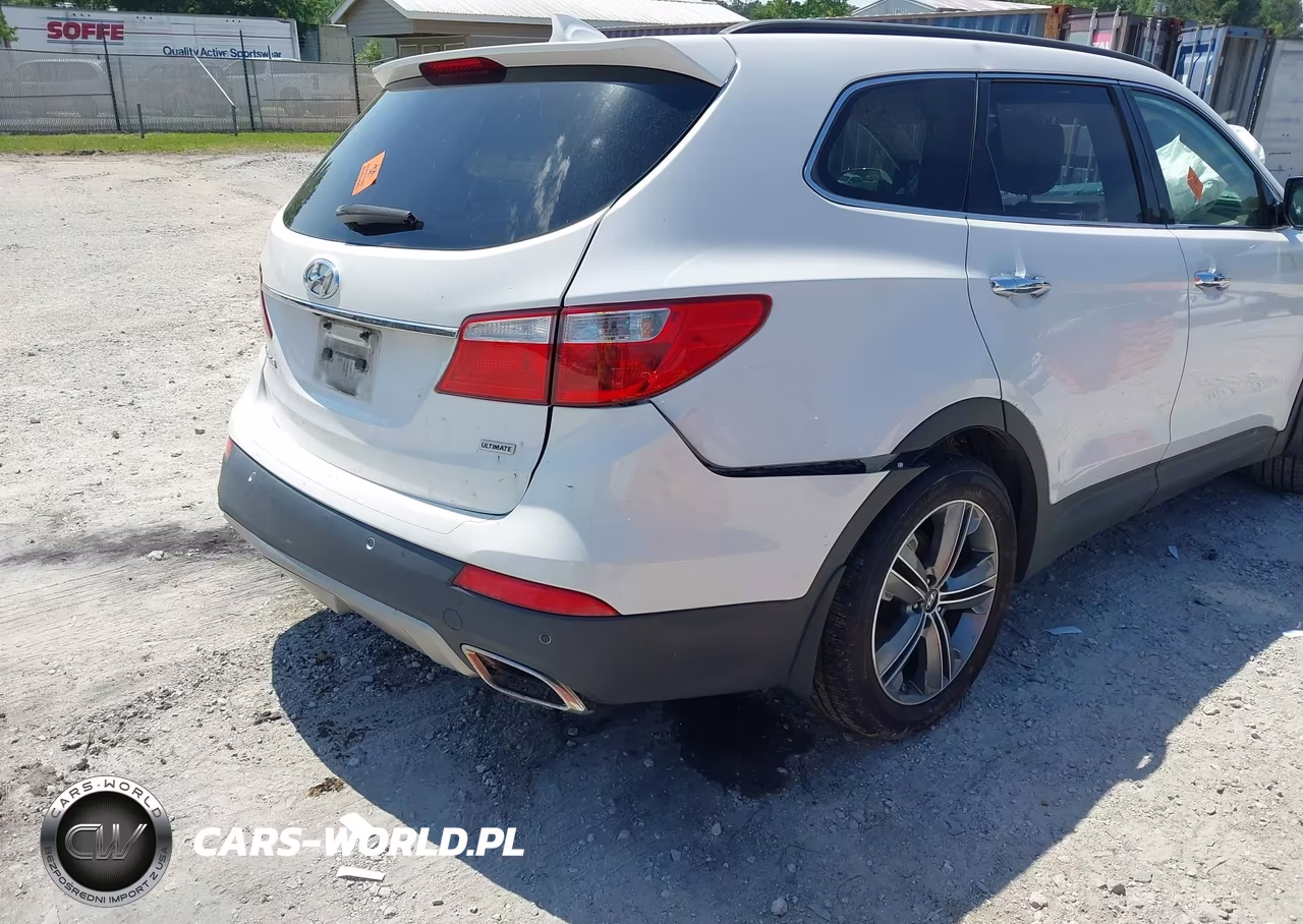 2015 Hyundai Santa Fe Gls VIN:KM8SR4HF1FU126282 - 4