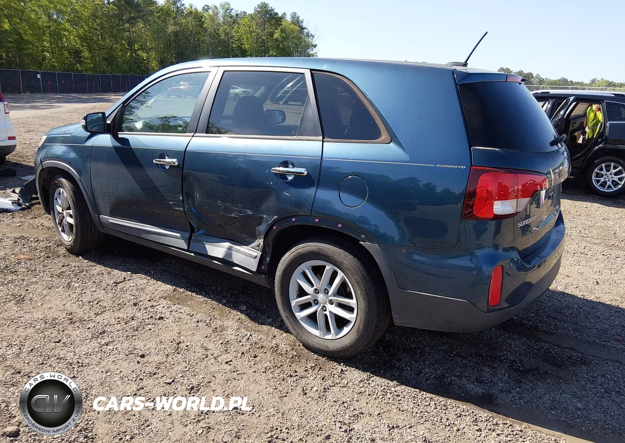2015 Kia Sorento Lx VIN:5XYKT3A65FG567344 - 3