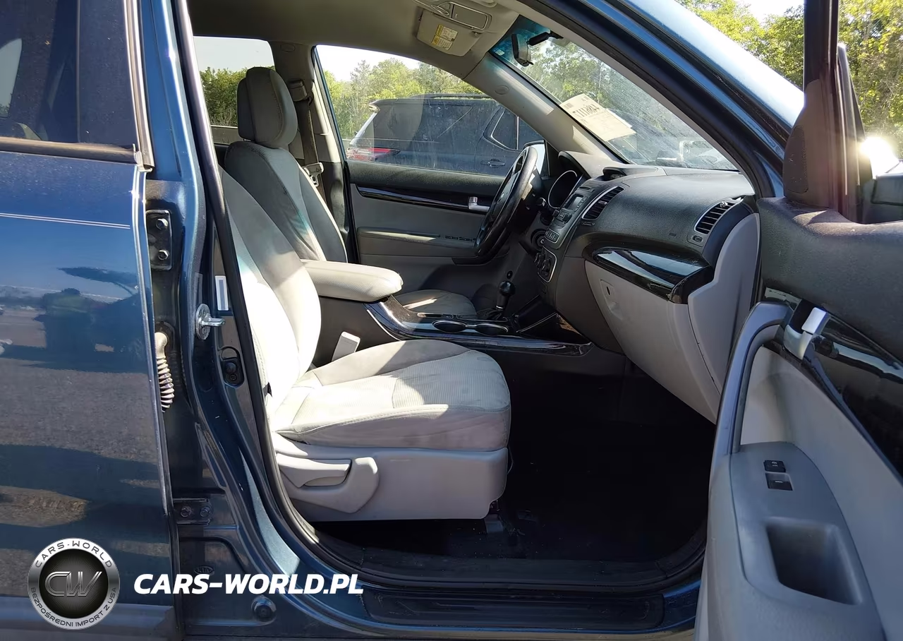 2015 Kia Sorento Lx VIN:5XYKT3A65FG567344 - 5