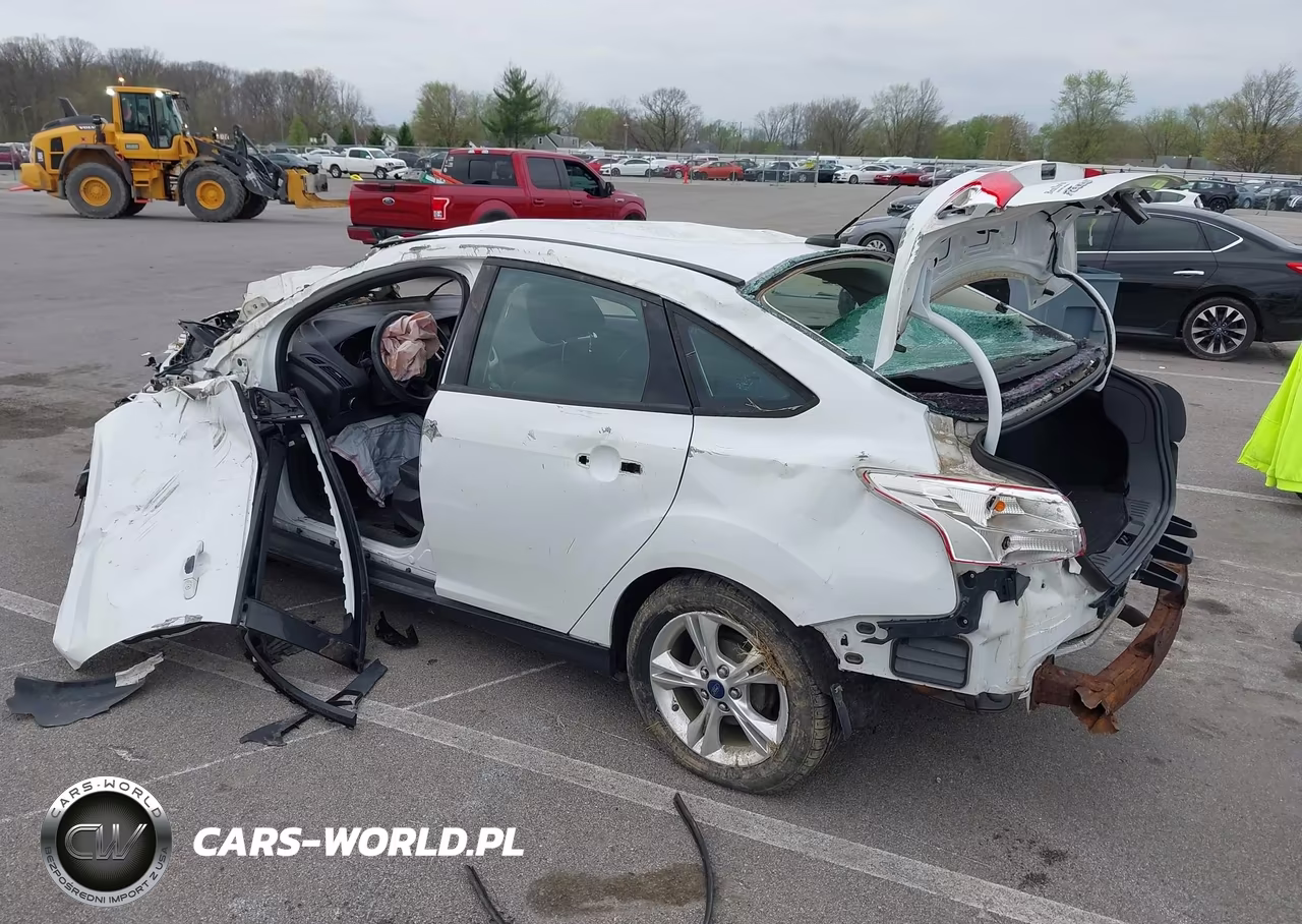 2014 Ford Focus Se VIN:1FADP3F29EL162874 - 3