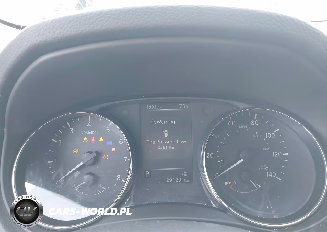 2017 Nissan Rogue S VIN:KNMAT2MT0HP546652 - 16