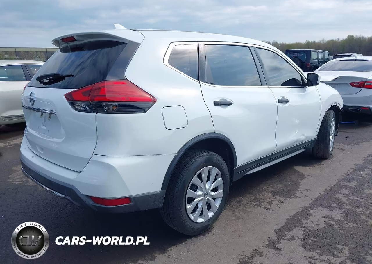 2017 Nissan Rogue S VIN:KNMAT2MT0HP546652 - 4