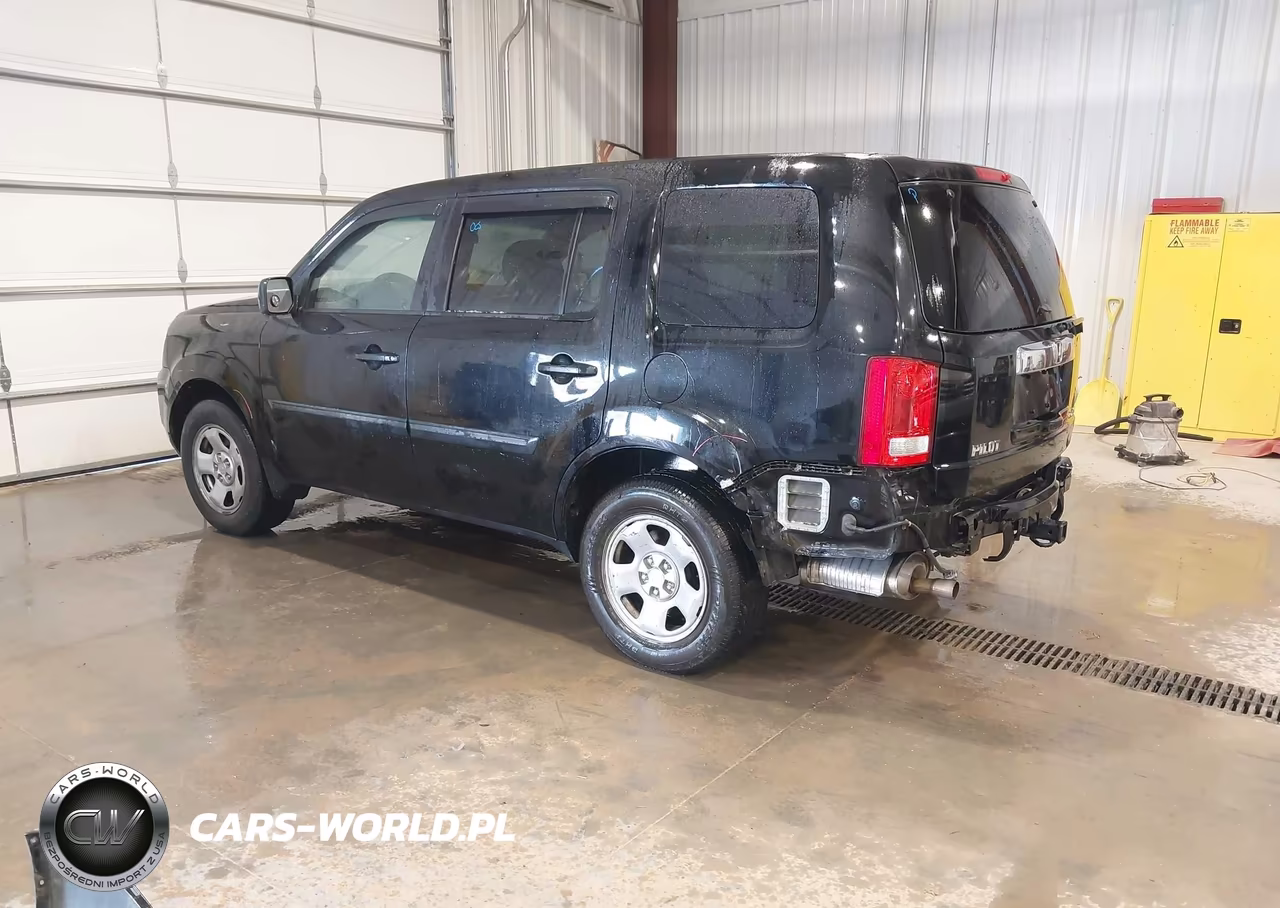 2011 Honda Pilot Lx VIN:5FNYF4H22BB106114 - 3