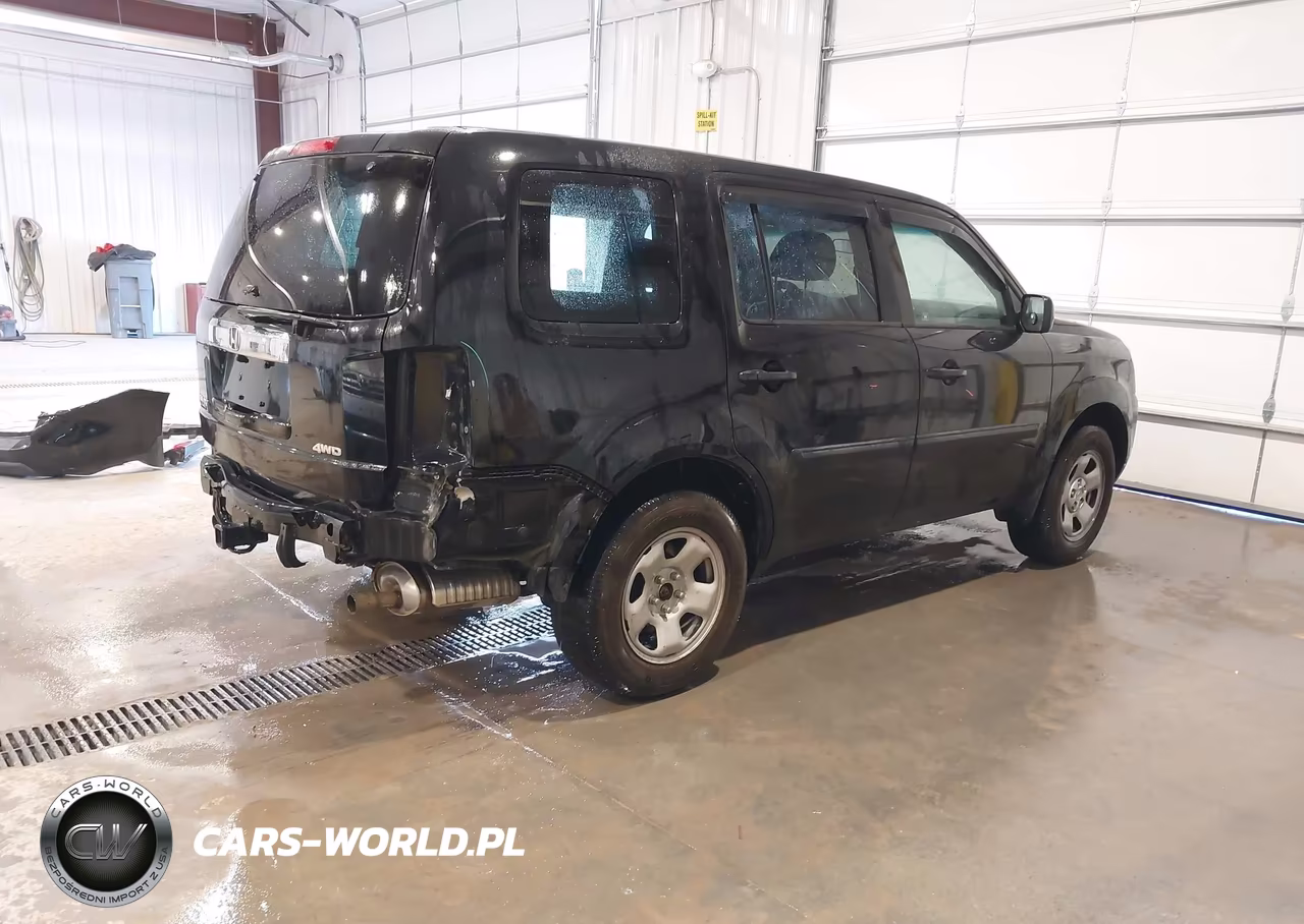 2011 Honda Pilot Lx VIN:5FNYF4H22BB106114 - 4