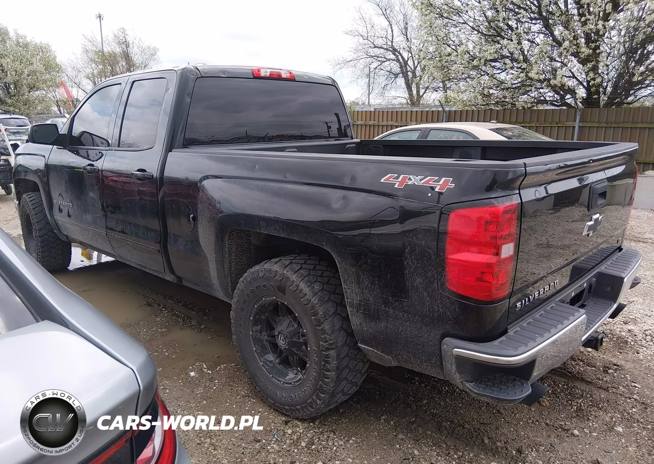 2015 Chevrolet Silverado 1500 1Lt VIN:1GCVKREC1FZ445262 - 3