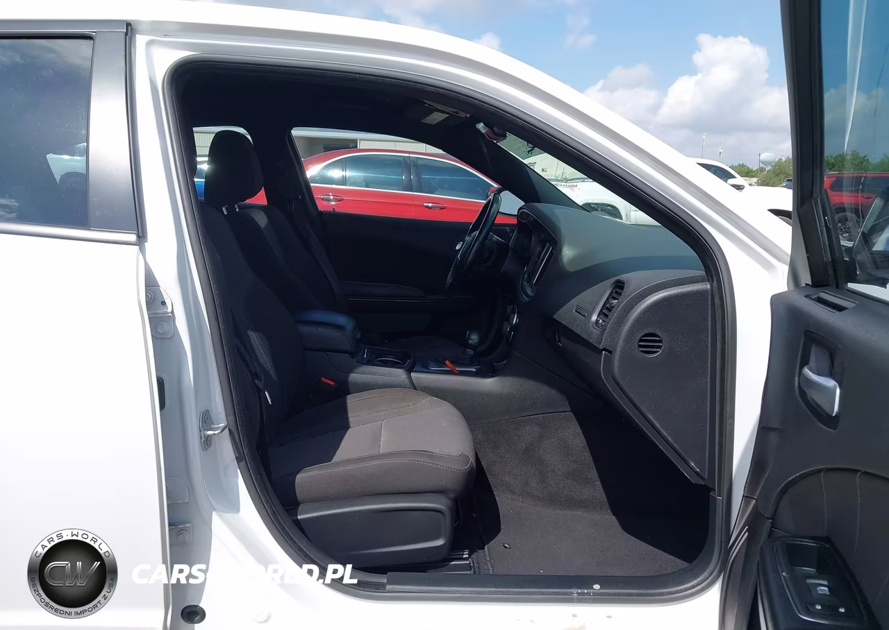 2019 Dodge Charger Sxt Rwd VIN:2C3CDXBG4KH745342 - 5