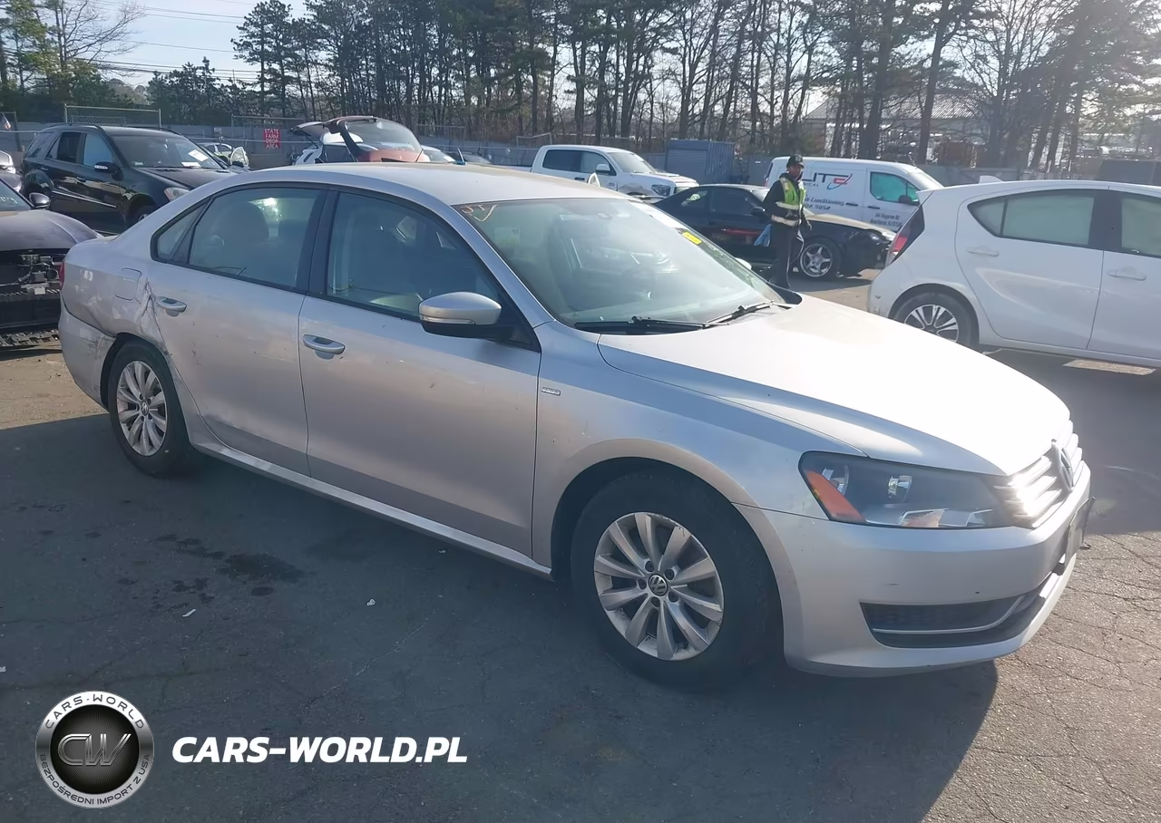 2014 Volkswagen Passat 1.8T Wolfsburg Edition – zdjęcie 1 z 16