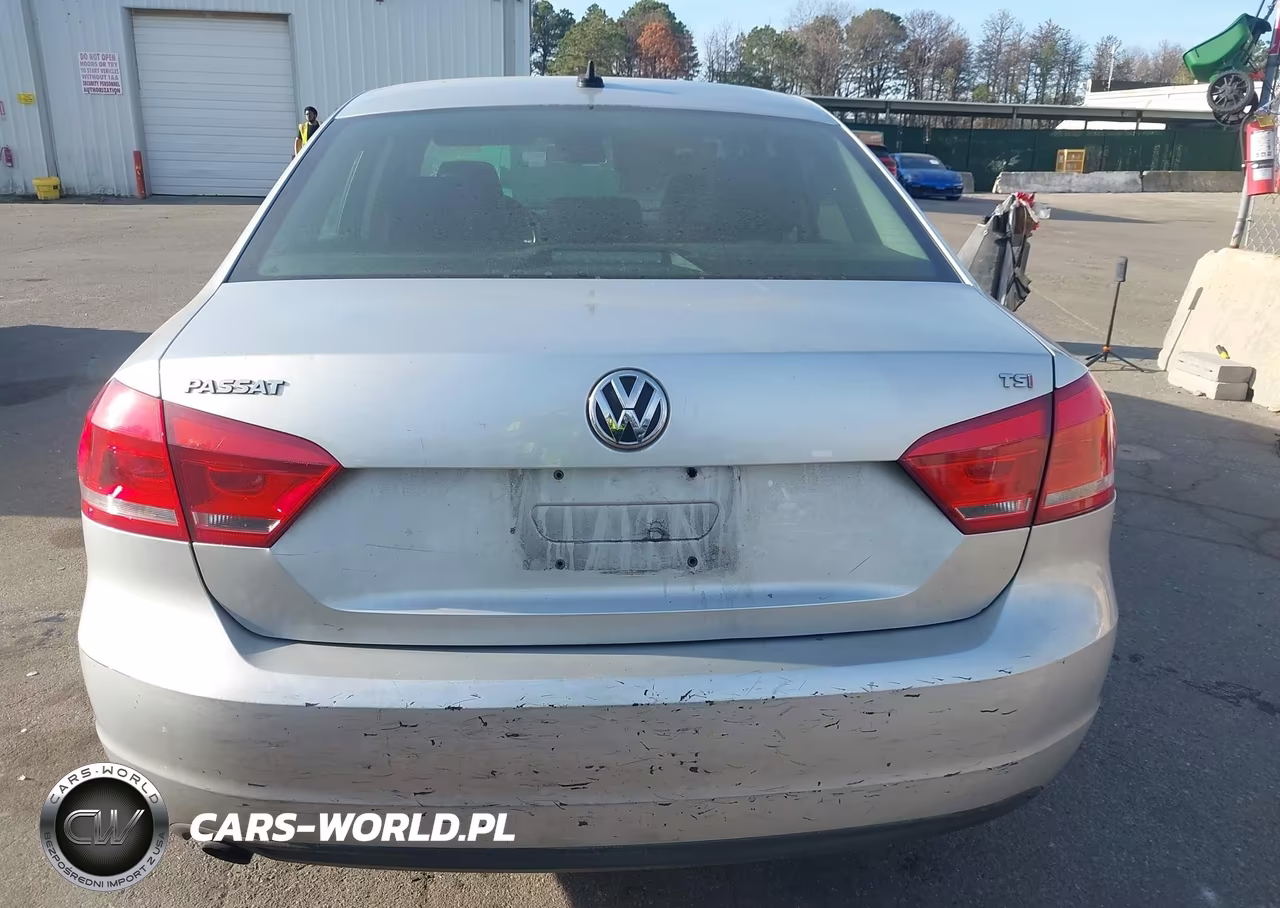2014 Volkswagen Passat 1.8T Wolfsburg Edition VIN:1VWAT7A31EC120423 - 16