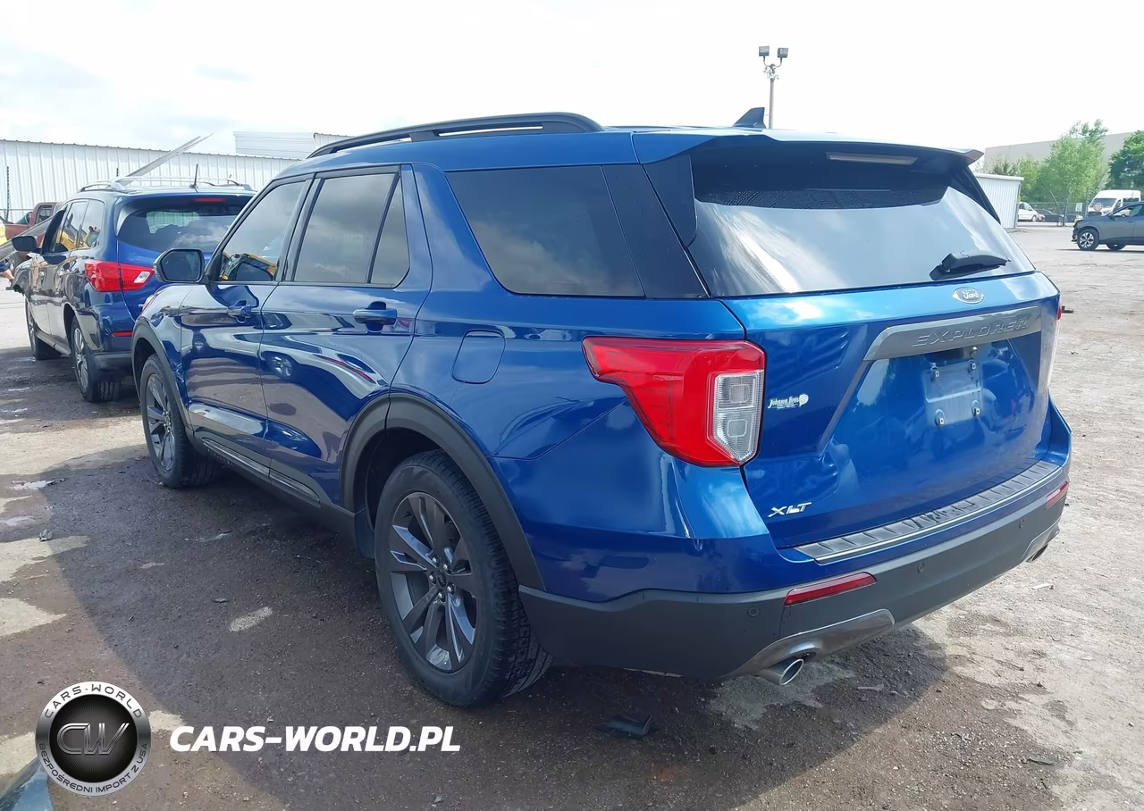 2023 Ford Explorer Xlt VIN:1FMSK7DHXPGA93022 - 3