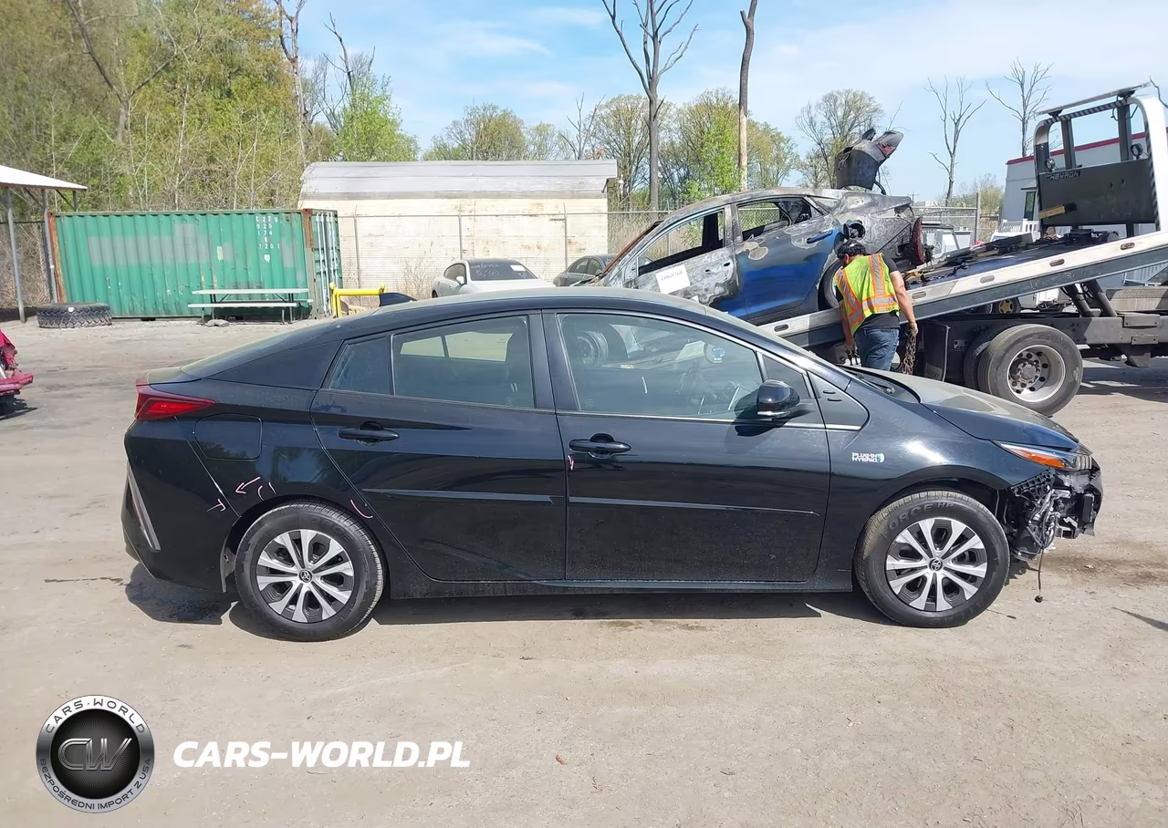 2022 Toyota Prius Prime Le VIN:JTDKAMFP3N3221177 - 14